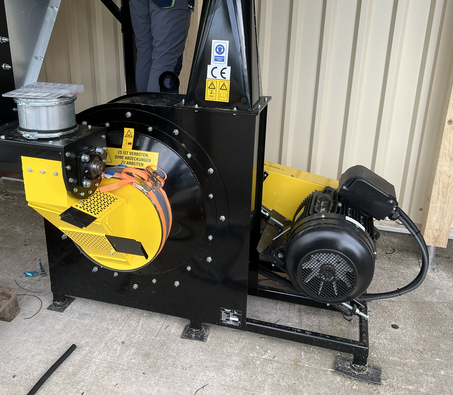 Rozdrabniacz bijakowy HM 200 D (22 KW)